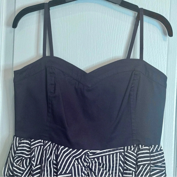 H&M Navy Blue Striped Empire Waist Sleeveless Strap Ruffle Geo Mini Dress Sz  12 - Picture 3 of 12